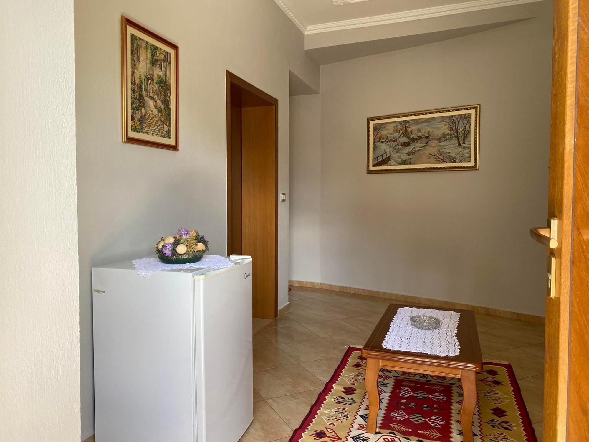 Guest House Persa Гирокастра Экстерьер фото