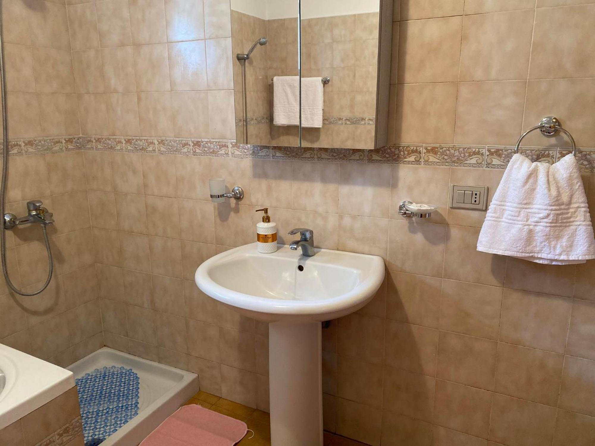 Guest House Persa Гирокастра Экстерьер фото