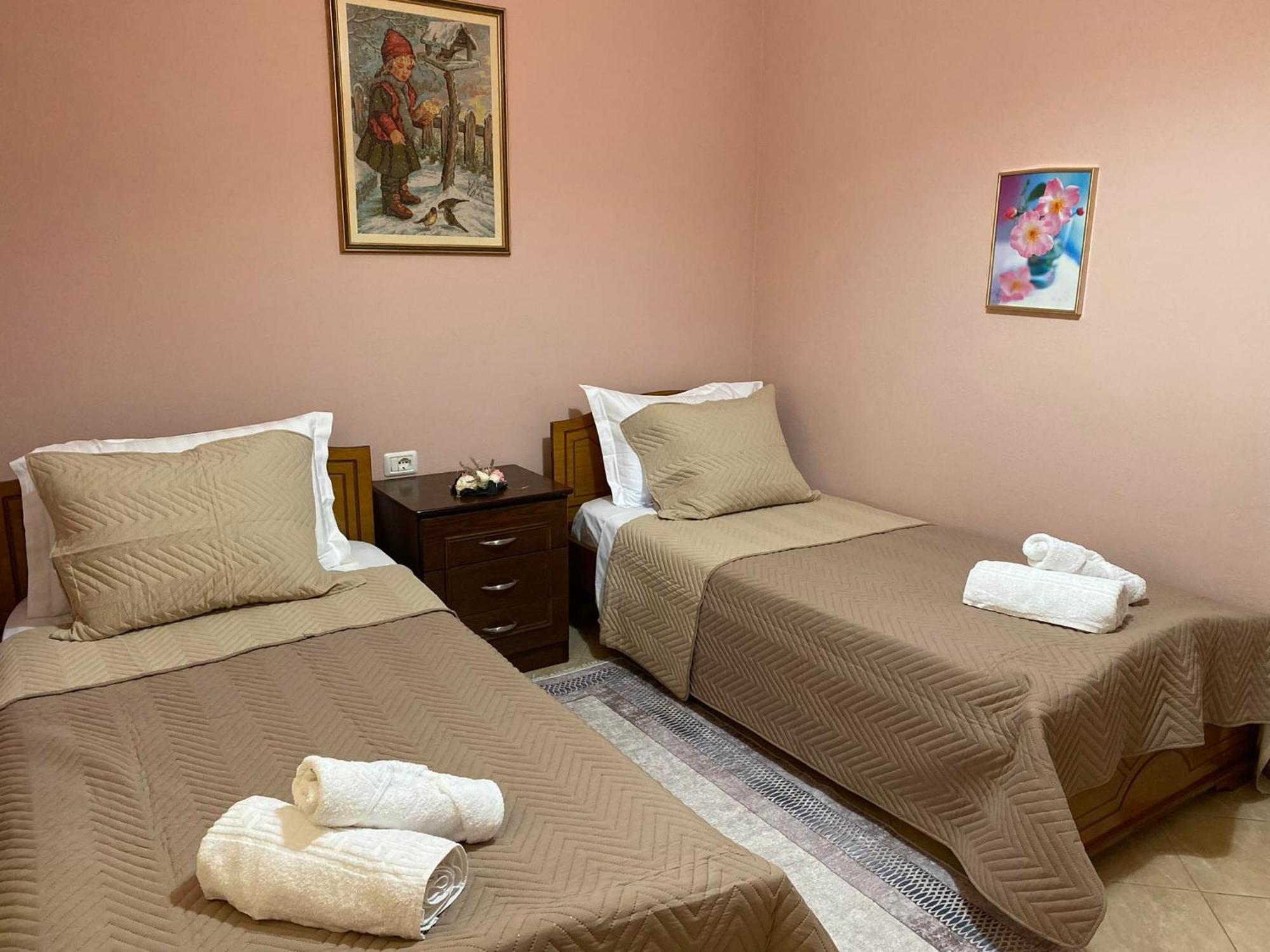 Guest House Persa Гирокастра Экстерьер фото