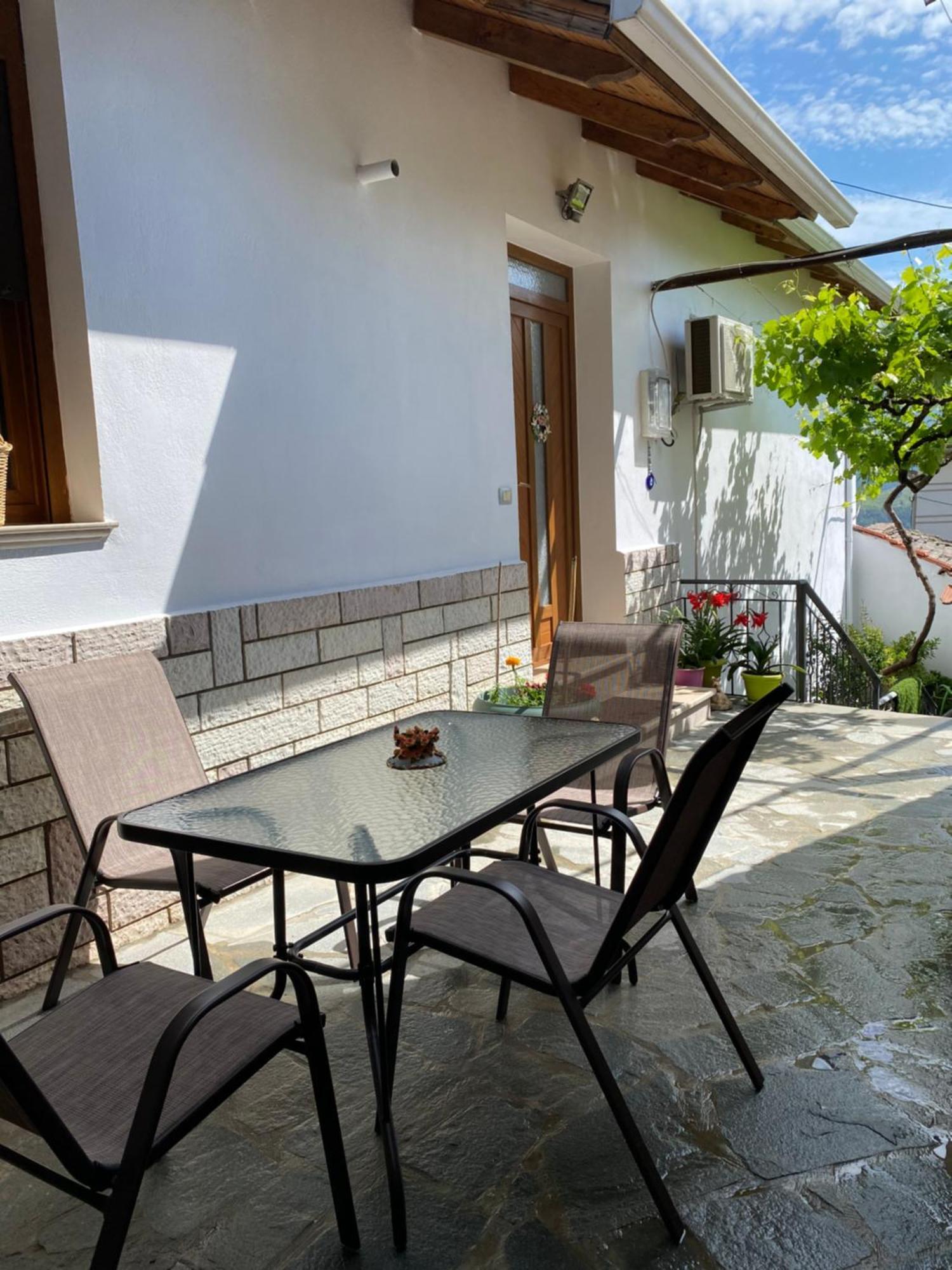 Guest House Persa Гирокастра Экстерьер фото